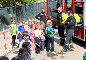 Dzień Dziecka w SP19 - spotkanie ze strażakami