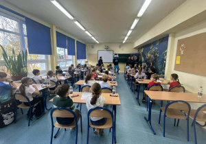 Dzieci w czasie testu wiedzy o bezpieczeństwie