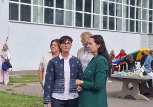 Pani Prezydent Małgorzata Moskwa-Wodnicka z Dyrektorem szkoły
